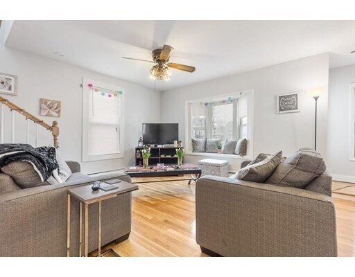 Building Photo - 61 Bower St