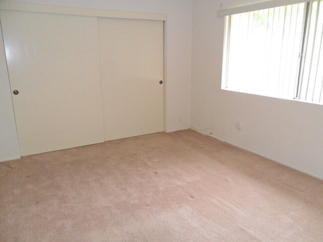 Building Photo - FANTASTIC SINGLE FAMILY RESIDENCE 4 Bedrooms, 2.5 Bathrooms HOME IN CANYON CREST!!! **((RESERVED))**