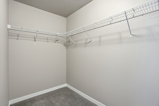 Building Photo - 2067 W Alsea Ave