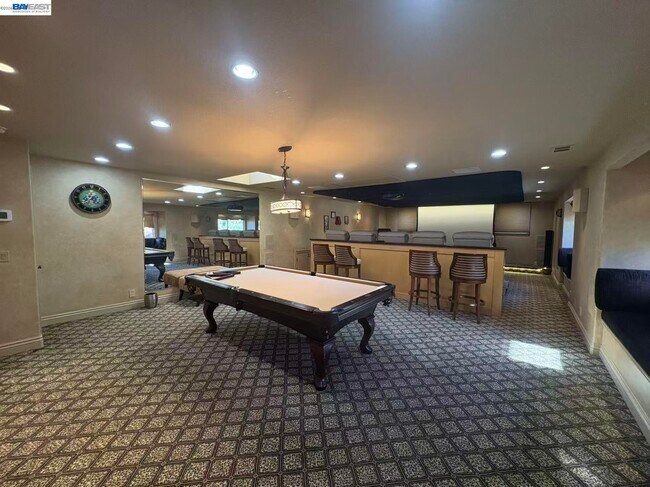 Building Photo - 3511 Country Club Pl