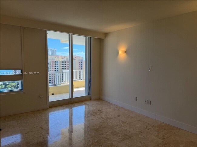 Building Photo - 781 Crandon Blvd