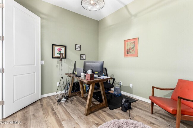 Building Photo - 17826 W Gold Poppy Way