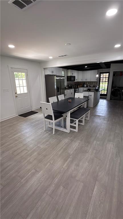 Building Photo - 980 Hilltop Ct