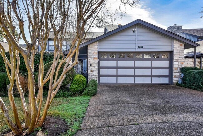 Building Photo - 8911 Mt Bartlett Dr
