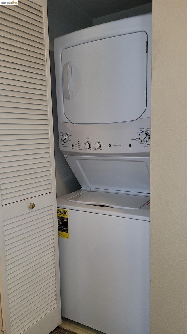 Building Photo - 555 10th St