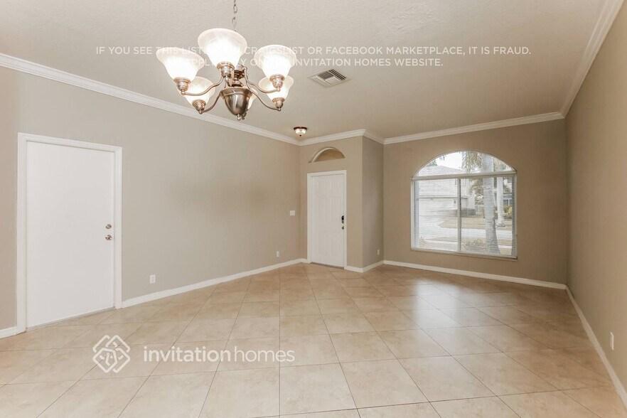 Building Photo - 3774 Woodfield Dr