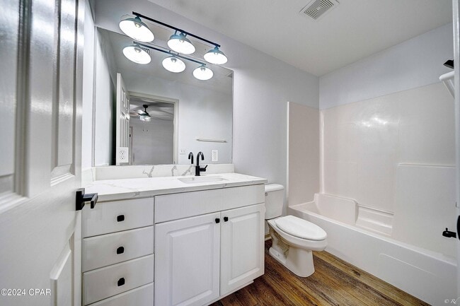 Building Photo - 1305 Calhoun Ave