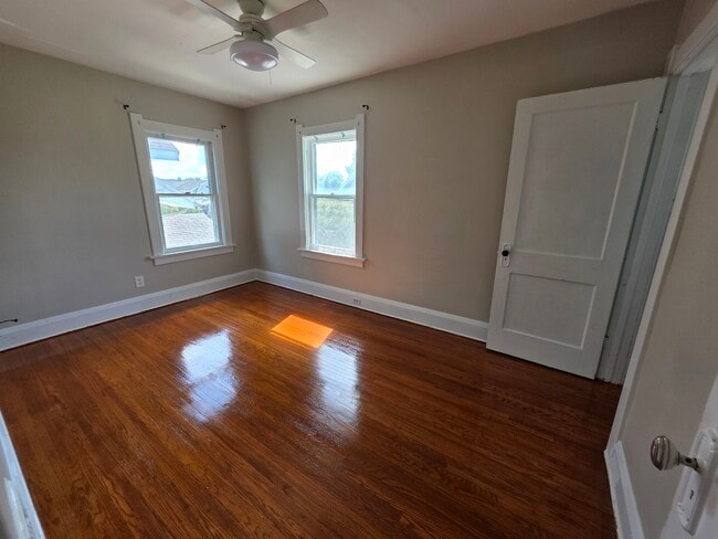 Bedroom 1 - 12526 Hipp St