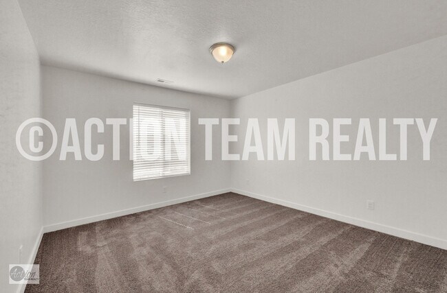 Building Photo - Single Family Home in American Fork!