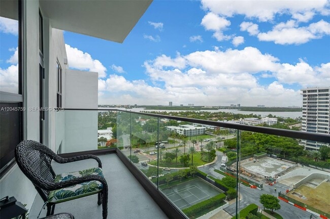 Building Photo - 10185 Collins Ave