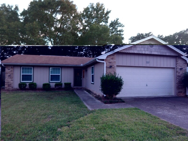 Building Photo - 727 Valley Ridge Way