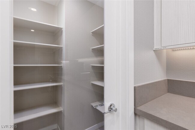 Building Photo - 11272 Gravitation Dr