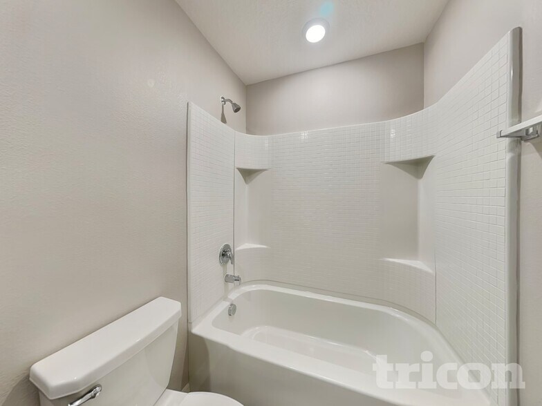 Building Photo - 6130 Dolostone Dr