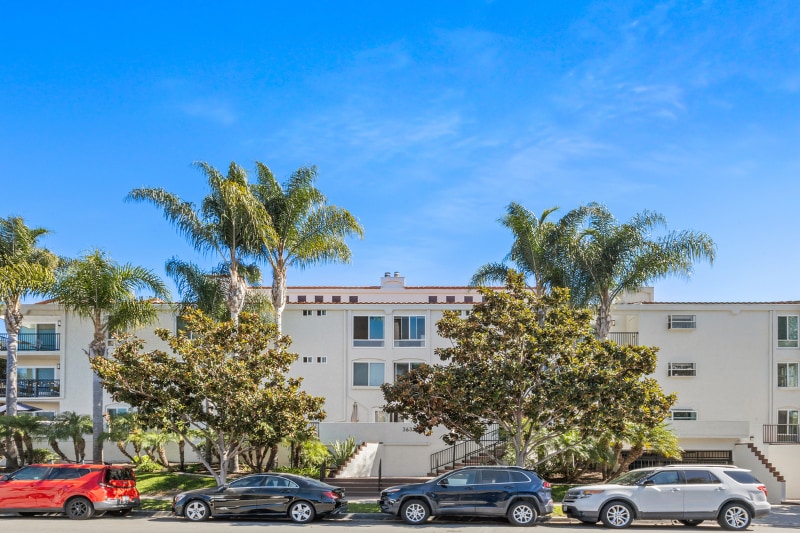 Building Photo - 3633 Indiana St