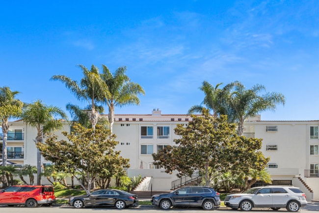 Building Photo - 3633 Indiana St