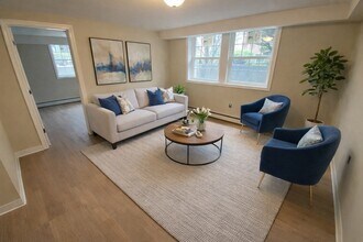 Building Photo - 932 Massachusetts Ave