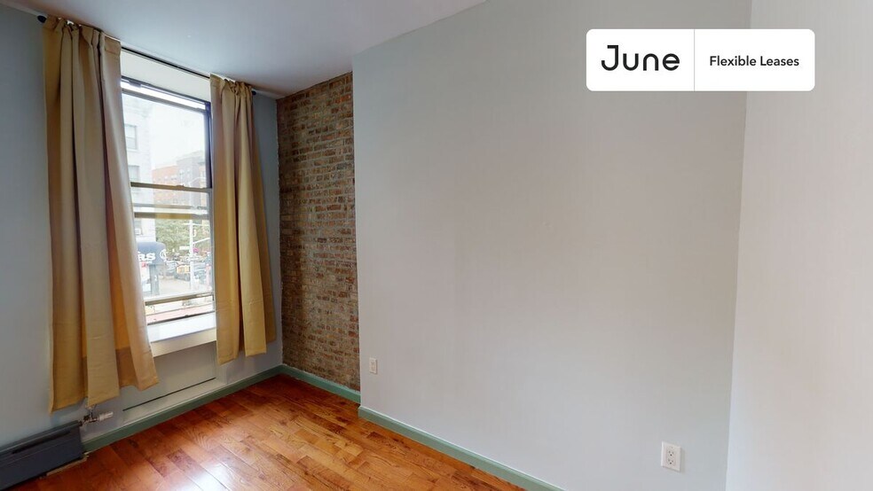 Building Photo - 2036 Second Avenue