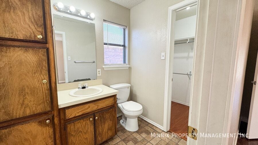 Building Photo - 2509 79th St