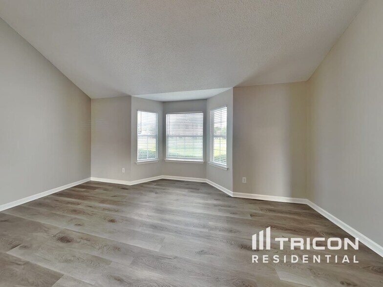 Building Photo - 4445 Millenium View Ct SW
