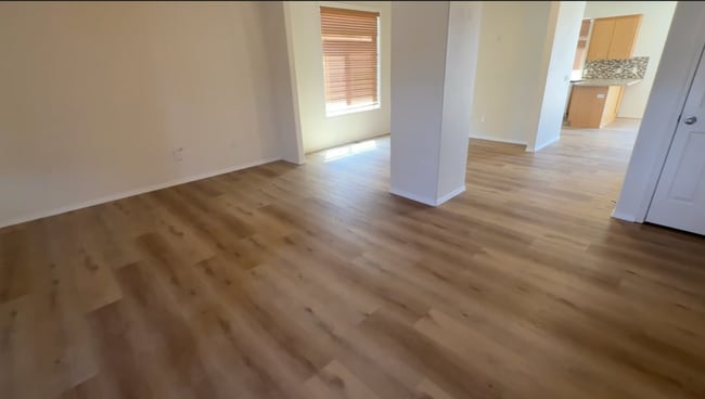 Building Photo - 540 S Glenmoor Dr