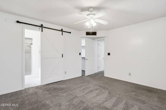 Building Photo - 4620 Loma De Cobre Dr