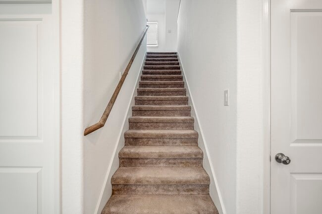 Building Photo - 4903 Chestnut Valley Ln