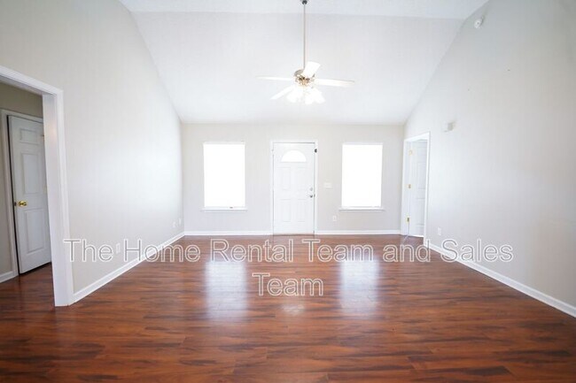 Building Photo - 134 Mustang Dr