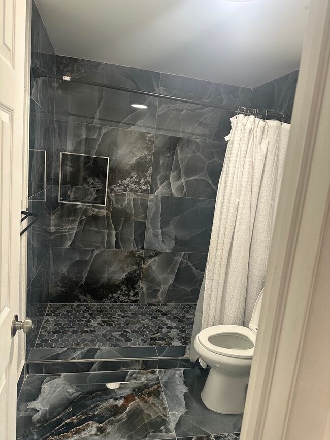 Building Photo - 1020 NW 55th St