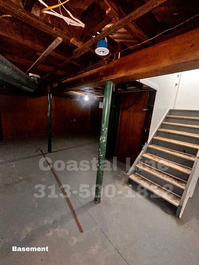 Building Photo - Cute 3 bedroom located on Detroit's East side