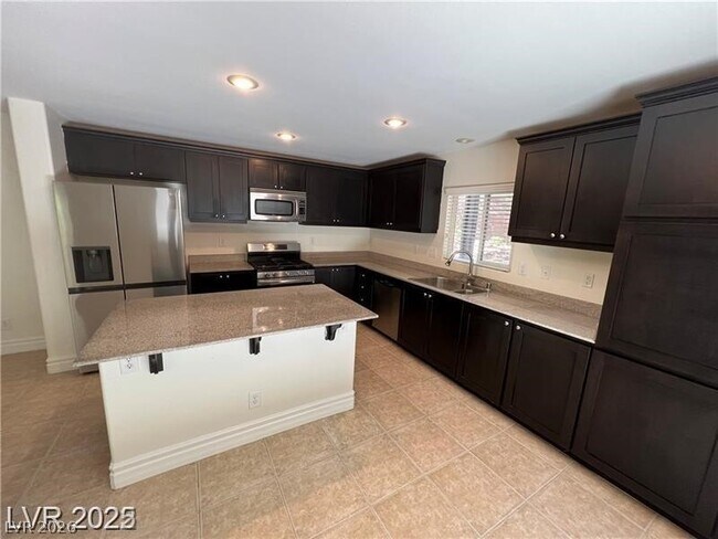 Building Photo - 291 Broken Par Dr