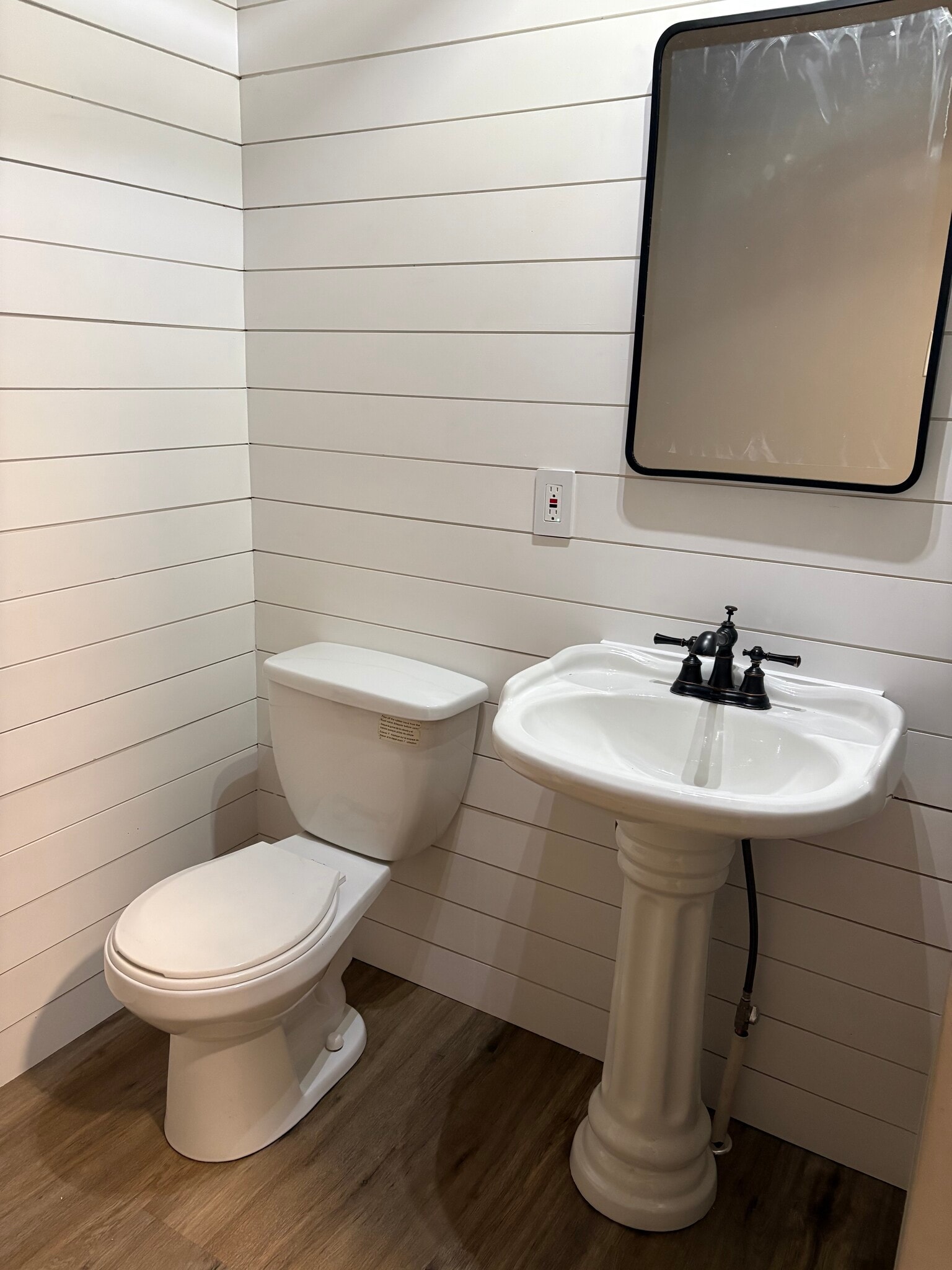 Building Photo - 709 DeKalb St