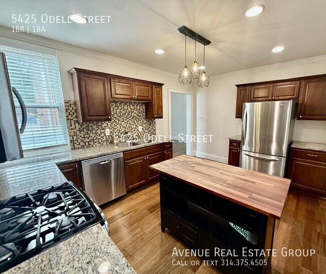 Building Photo - 5425 Odell St