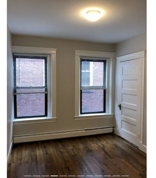 Building Photo - 9 Upland Rd