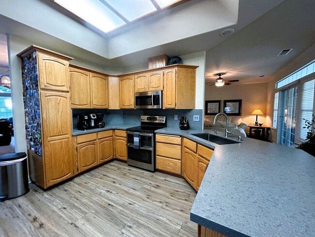 Building Photo - 120 Agua Verdi Dr