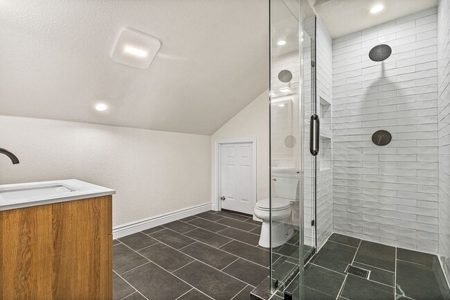 Building Photo - 9130 Windgarden Cir