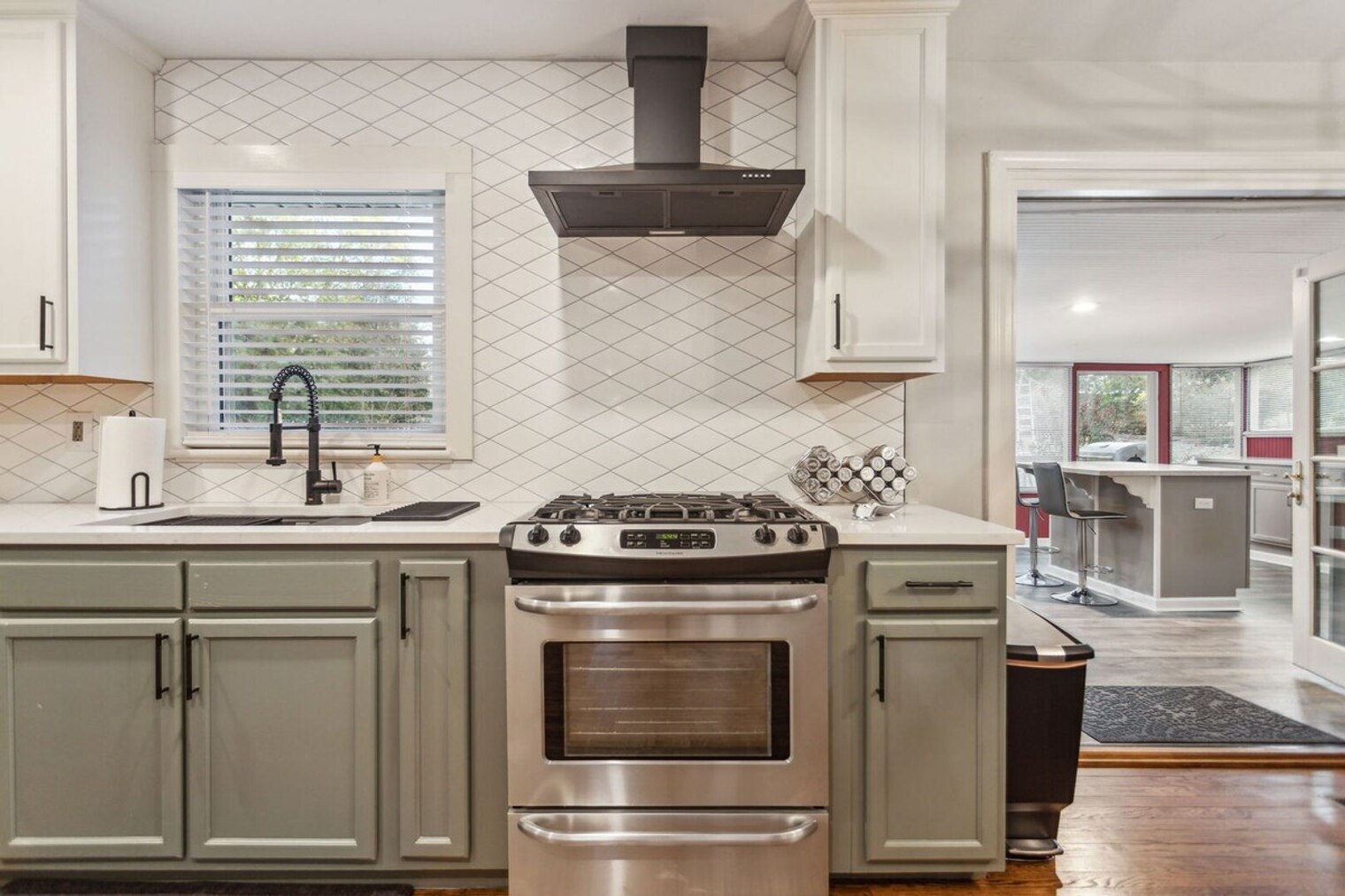 Building Photo - 425 Plantation Rd SW