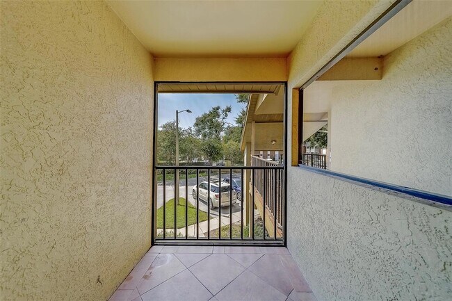 Building Photo - 10195 Sailwinds Blvd N
