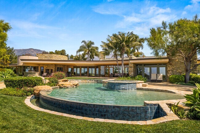Building Photo - 330 Ortega Ridge Rd