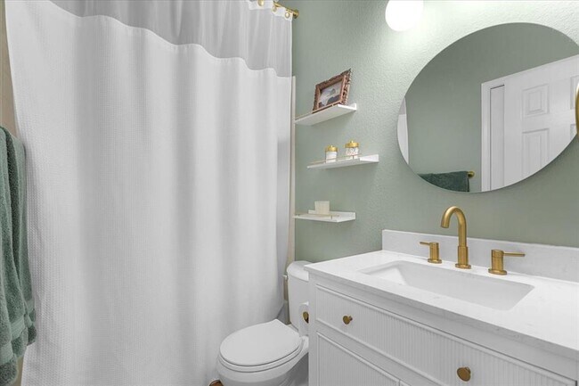 Building Photo - 4104 Sun Spirit Dr