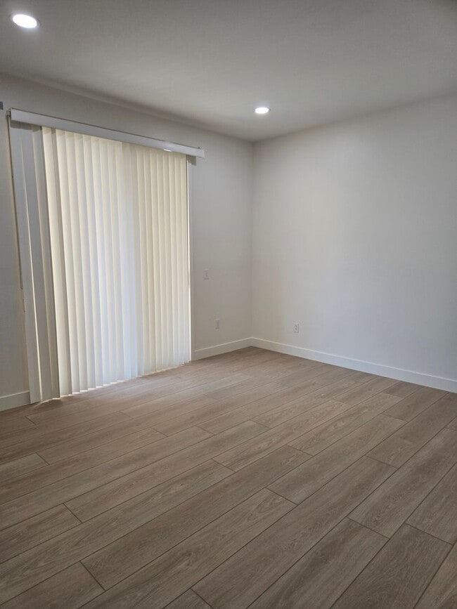 Building Photo - HIDDEN SPRINGS HACIENDA