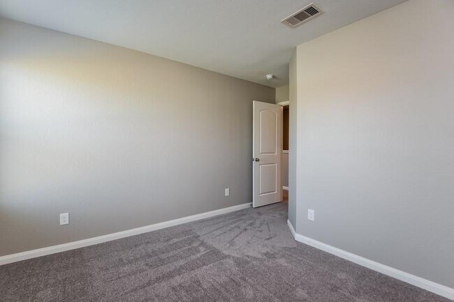 Building Photo - 26112 Hals Dr
