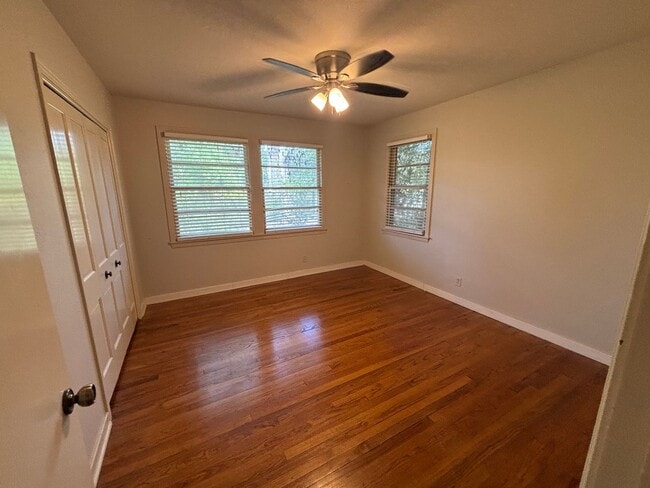 Building Photo - 9834 Cal Rd