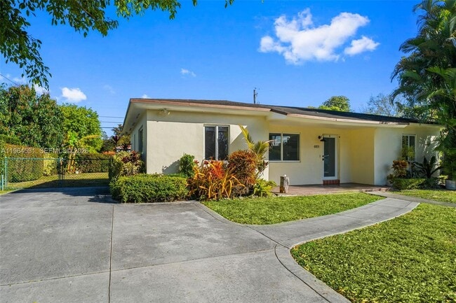 Building Photo - 6851 SW 48th Terrace