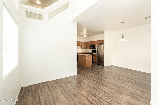 Building Photo - 1718 W Colter St