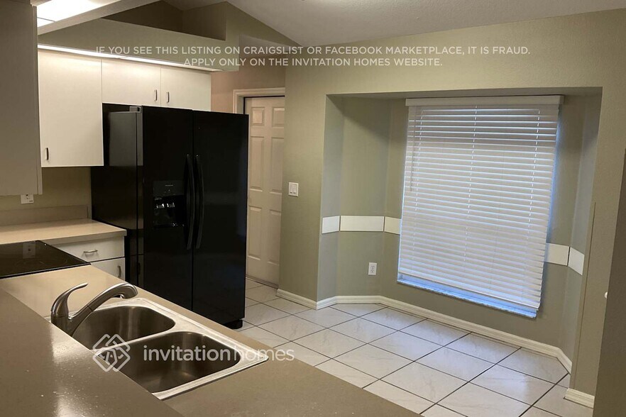 Building Photo - 2255 Dongola St