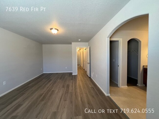 Building Photo - Contemporary, light-filled townhouse avail...