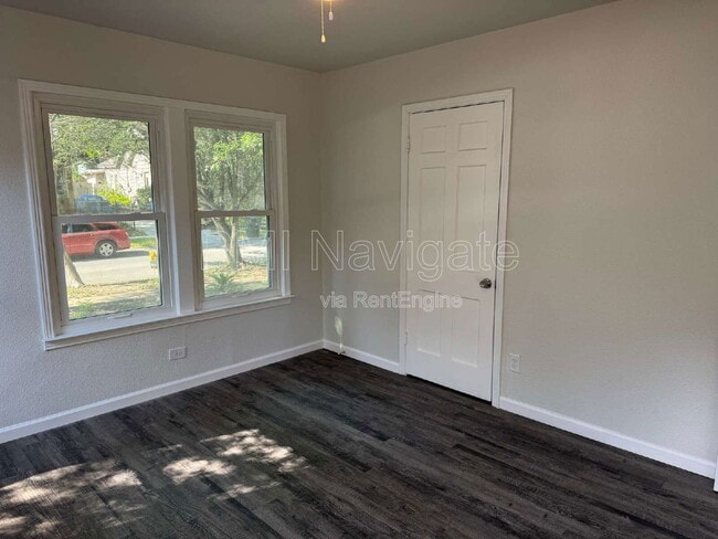 Building Photo - 1719 Schley Ave