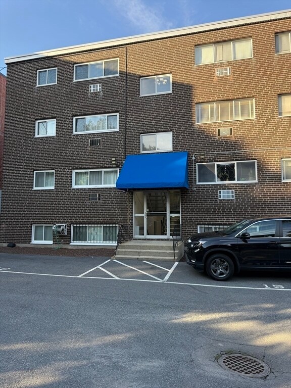 Building Photo - 416 Belgrade Ave
