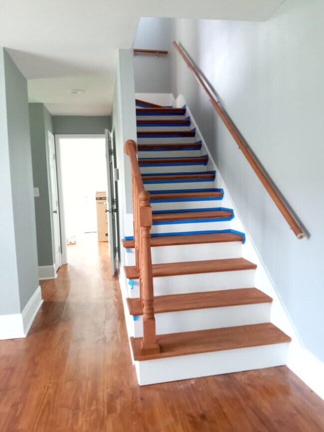 Building Photo - General Ogden