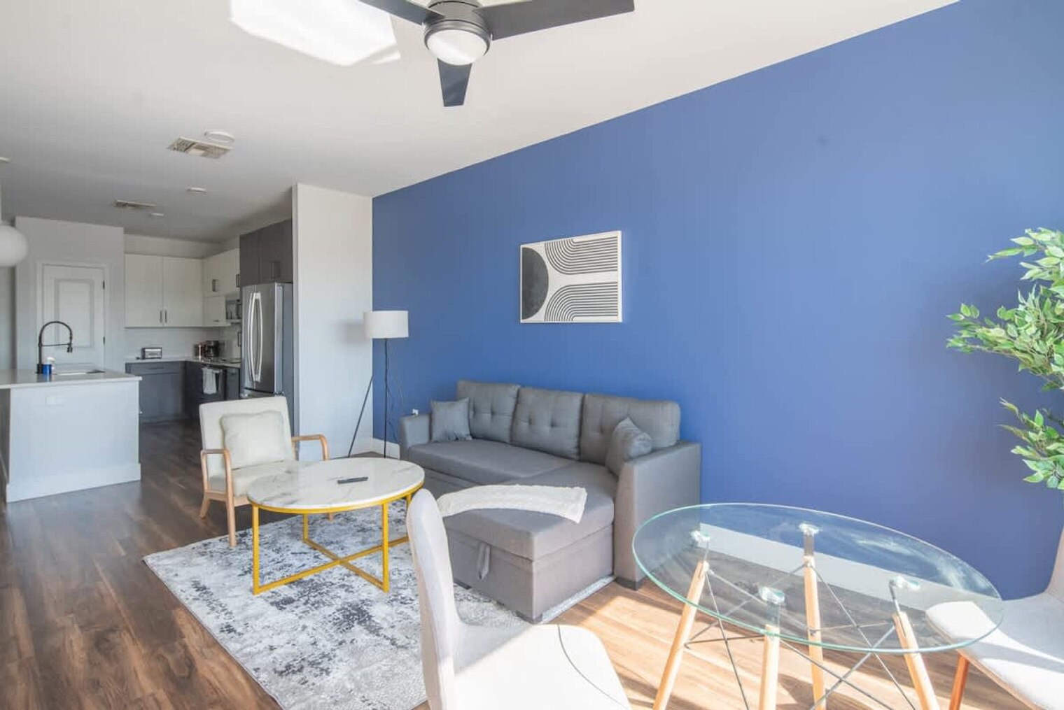 Building Photo - 701 W Rio Salado Pkwy
